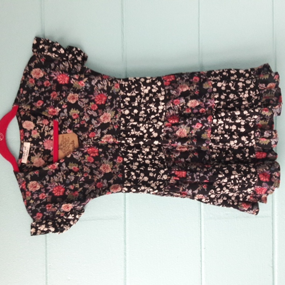 NWT "Angie" Girls" Multi Color Floral Dress Girls Size Medium